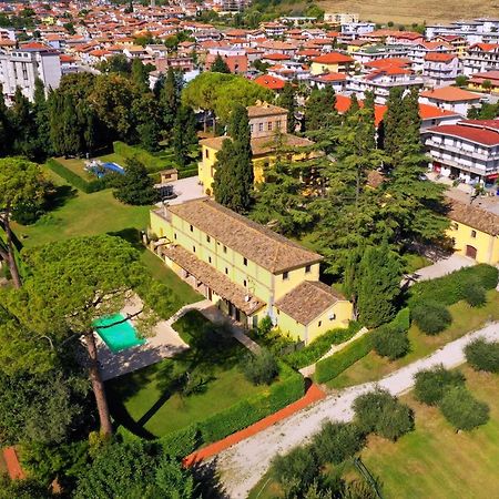 Agriturismo Villa Irelli Castellalto Екстер'єр фото